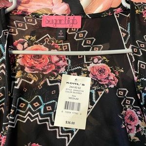 Sugar High NWT Short Sleeve Sheer Floral Shawl Overshirt Beach Cover Up Size: M